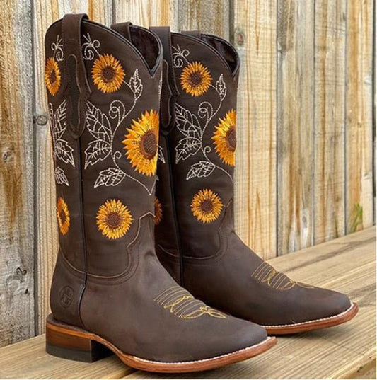 Image of Mariah | Women's Embroidered Cowboy Boots
