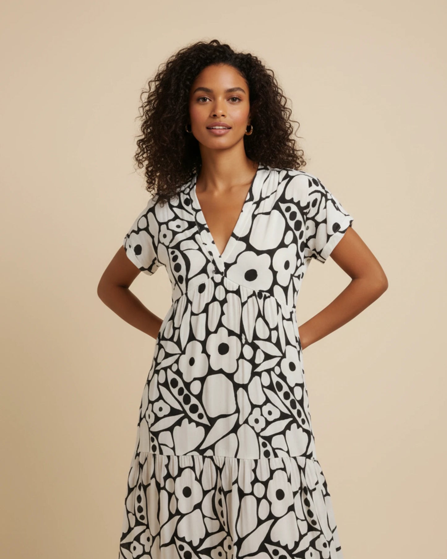 Women's Floral V-Neck Maxi Dress image