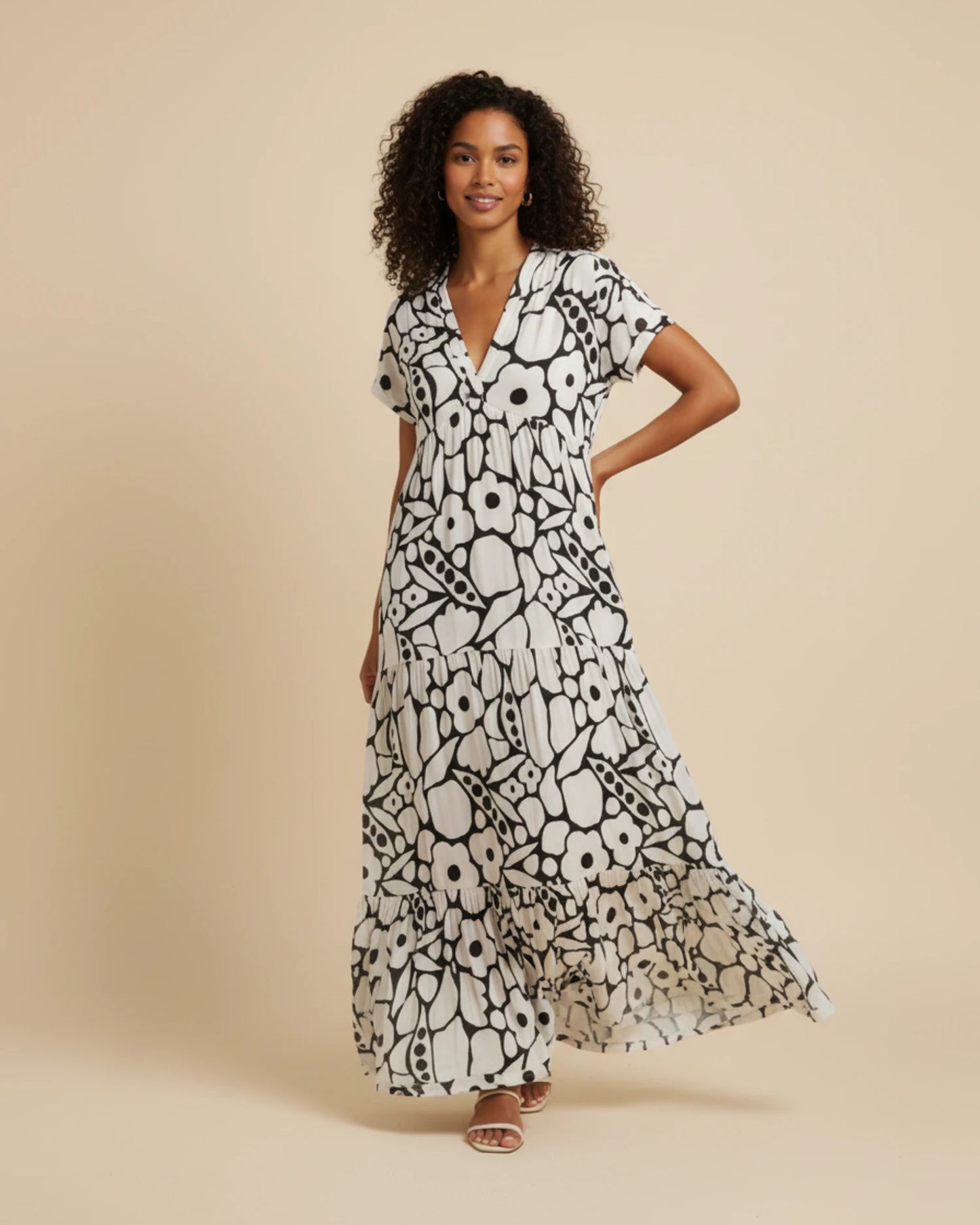 Women's Floral V-Neck Maxi Dress image