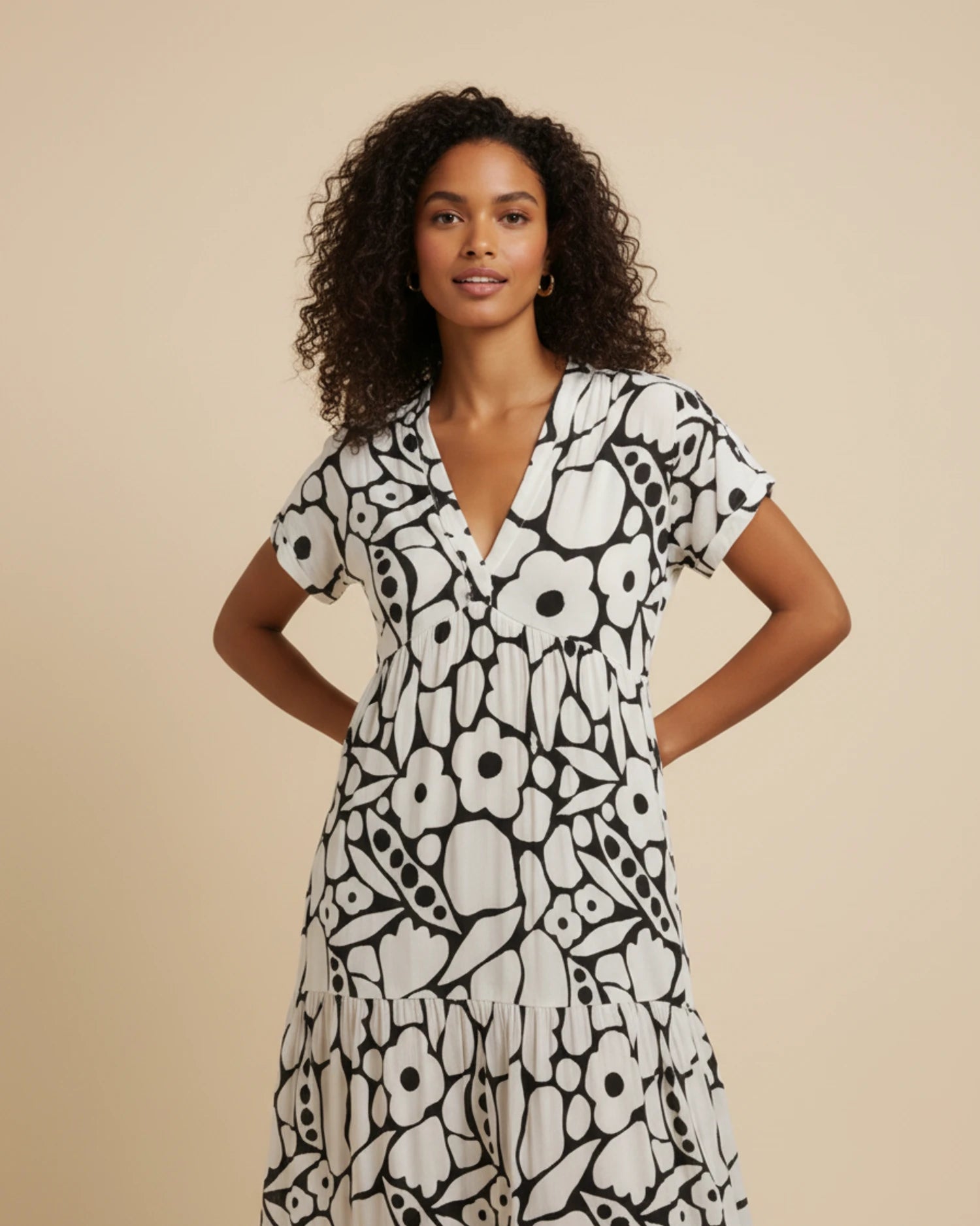 Women's Floral V-Neck Maxi Dress image